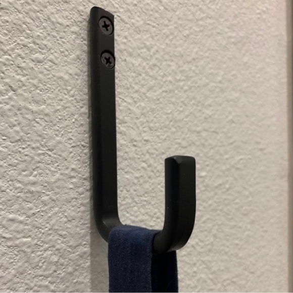 Set of 2 - Hearth & Hand Bath Hook Wall Hook Black. NWT - Picture 3 of 5